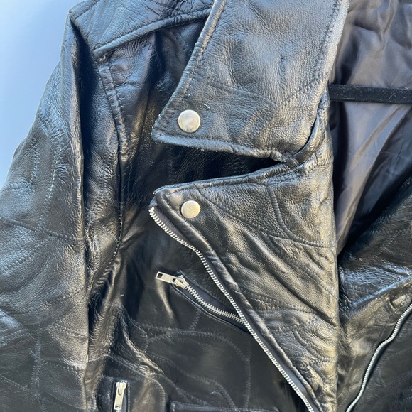 Men’s Leather Motorcycle Jacket - Picture 8 of 12